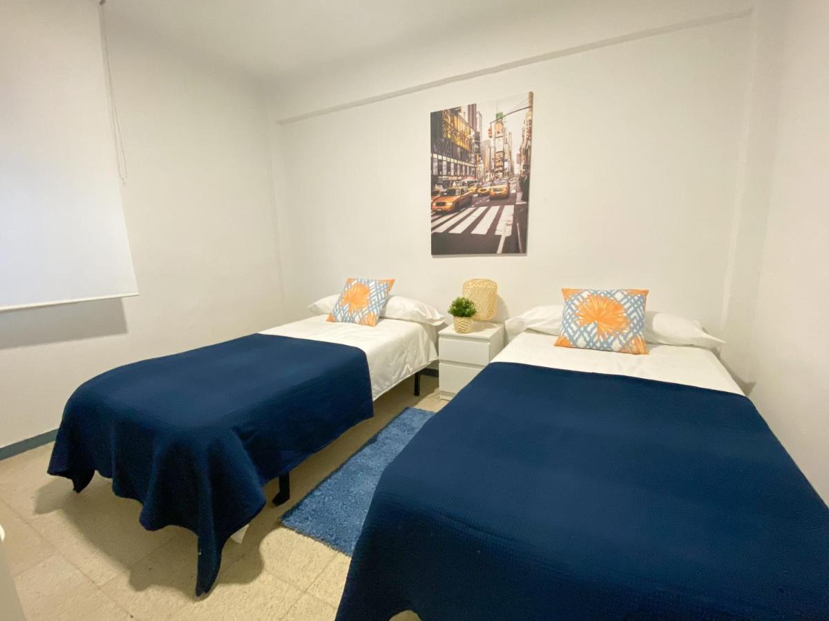 Piso Primera Linea De Playa Laredo Exterior photo